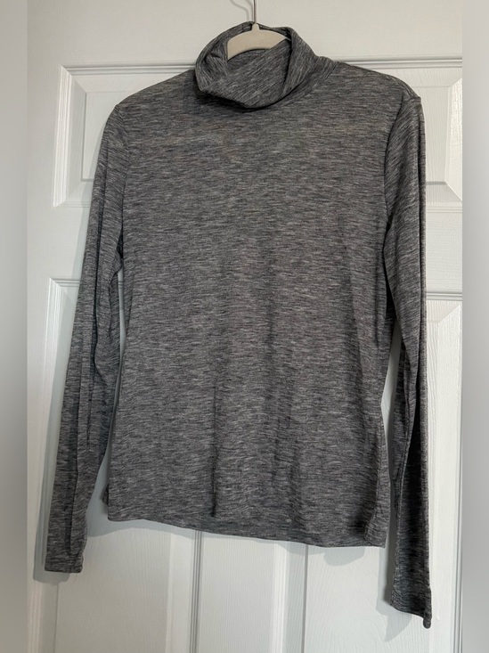 H&M Tops - Women’s Turtleneck Long-Sleeve Shirt